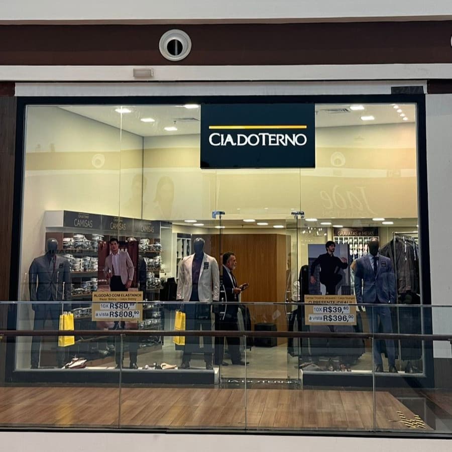 Imagem de interna da loja cia do terno