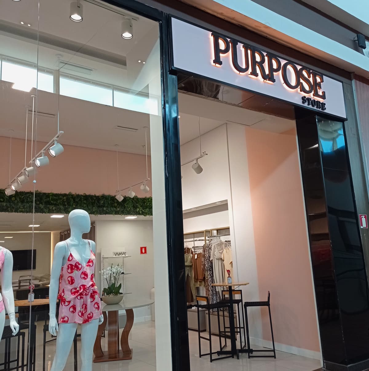 Imagem de interna da loja purpose store