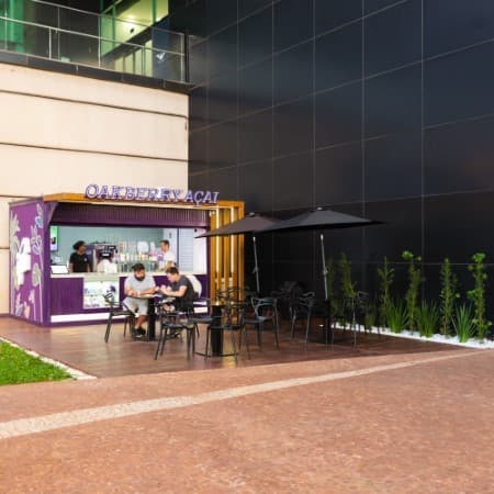 Imagem de interna da loja açaí oakberry