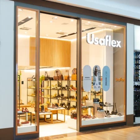 Imagem de interna da loja usaflex