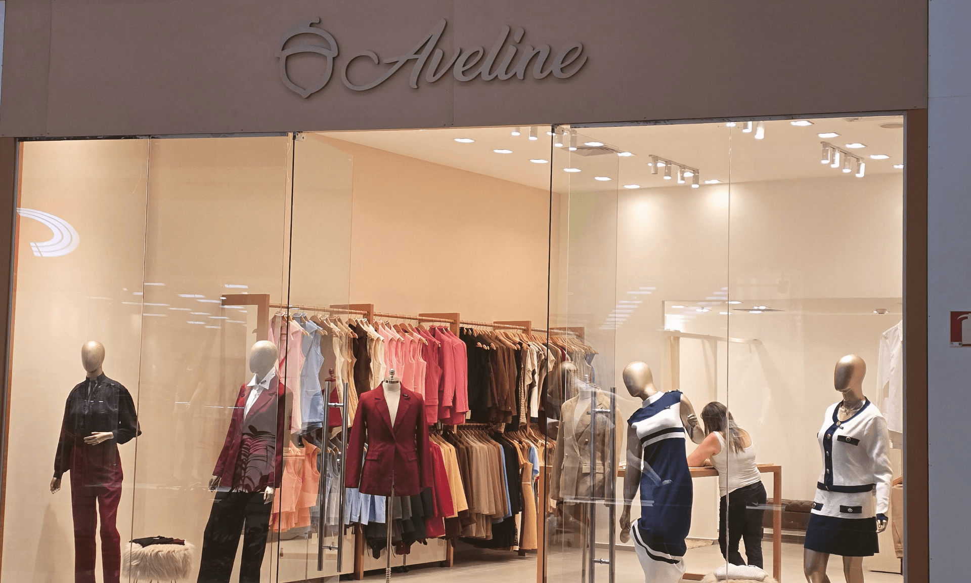 Banner do evento Elegância que inspira: Aveline inaugura no Uberlândia Shopping
